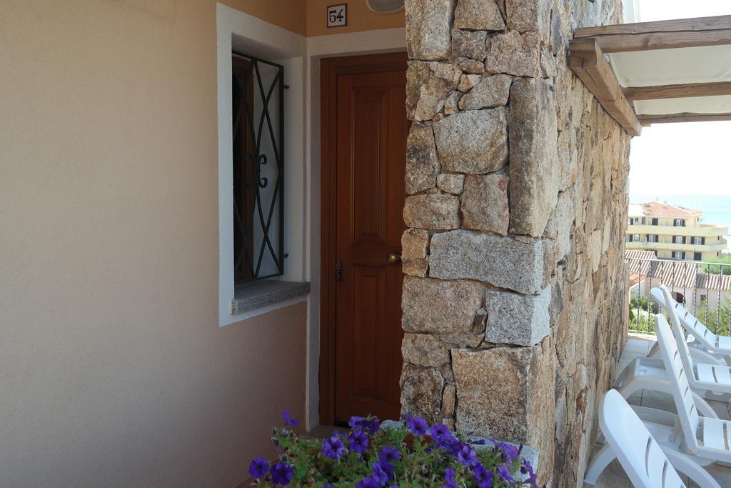 Sardinia Blu Residence ゴルフォ・アランチ エクステリア 写真