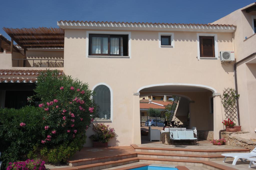 Sardinia Blu Residence ゴルフォ・アランチ エクステリア 写真