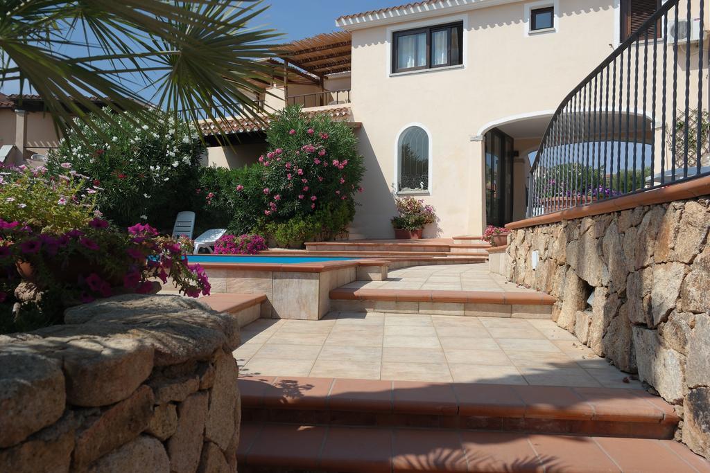 Sardinia Blu Residence ゴルフォ・アランチ エクステリア 写真