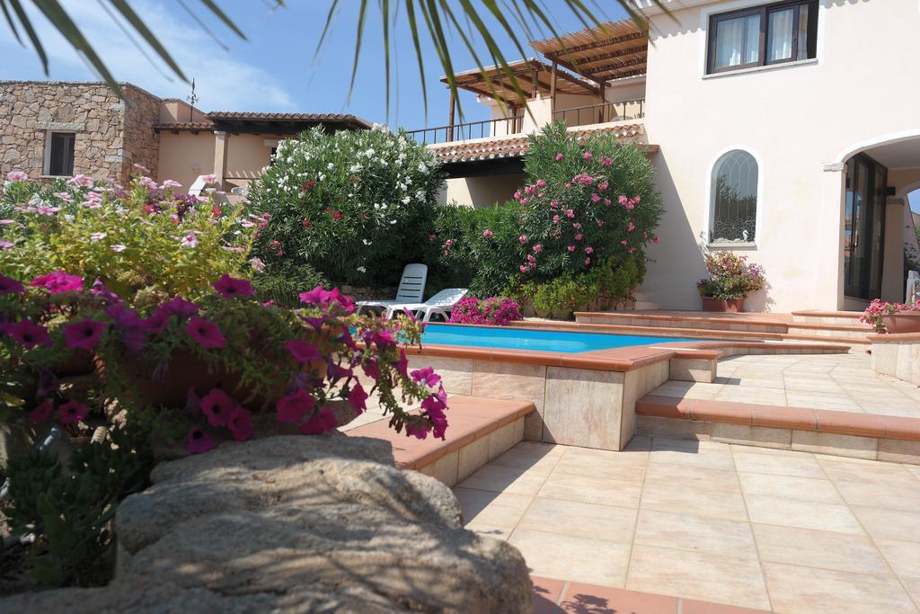 Sardinia Blu Residence ゴルフォ・アランチ エクステリア 写真