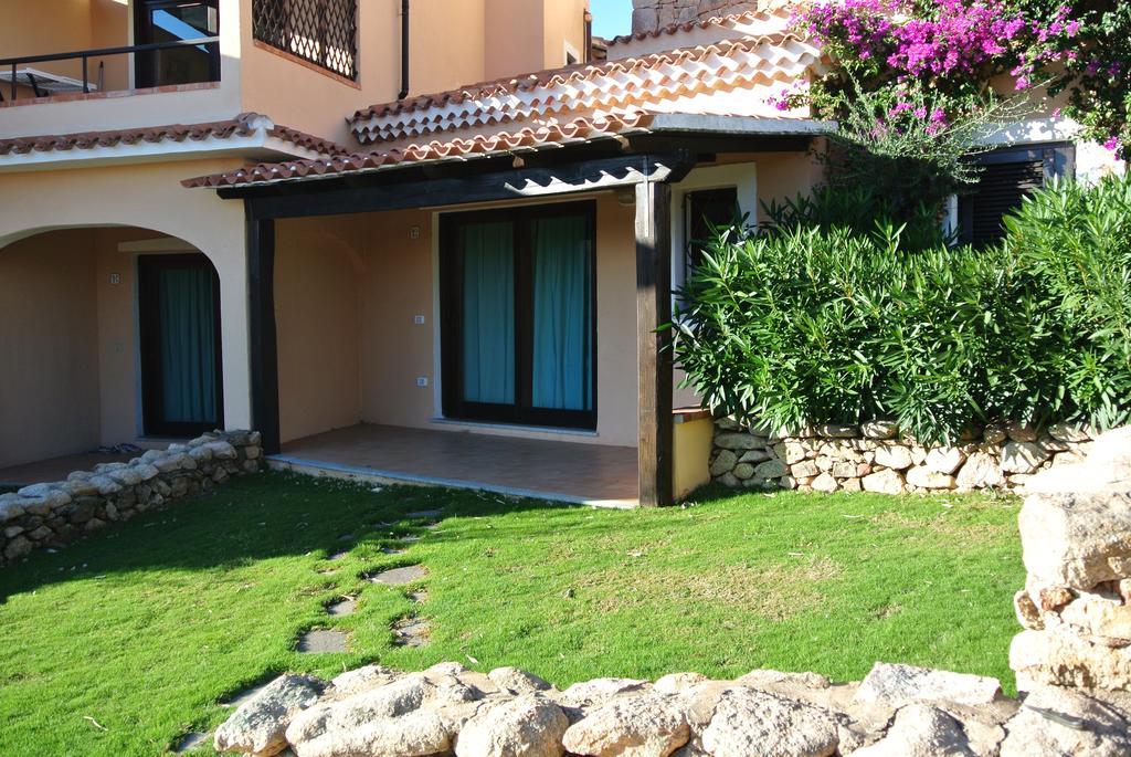 Sardinia Blu Residence ゴルフォ・アランチ エクステリア 写真