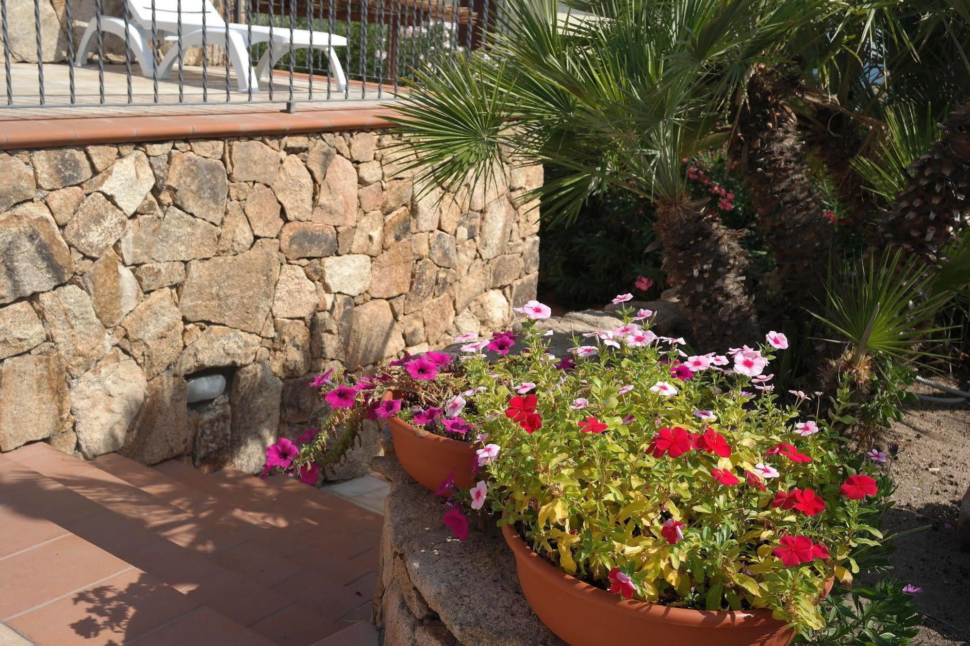 Sardinia Blu Residence ゴルフォ・アランチ エクステリア 写真