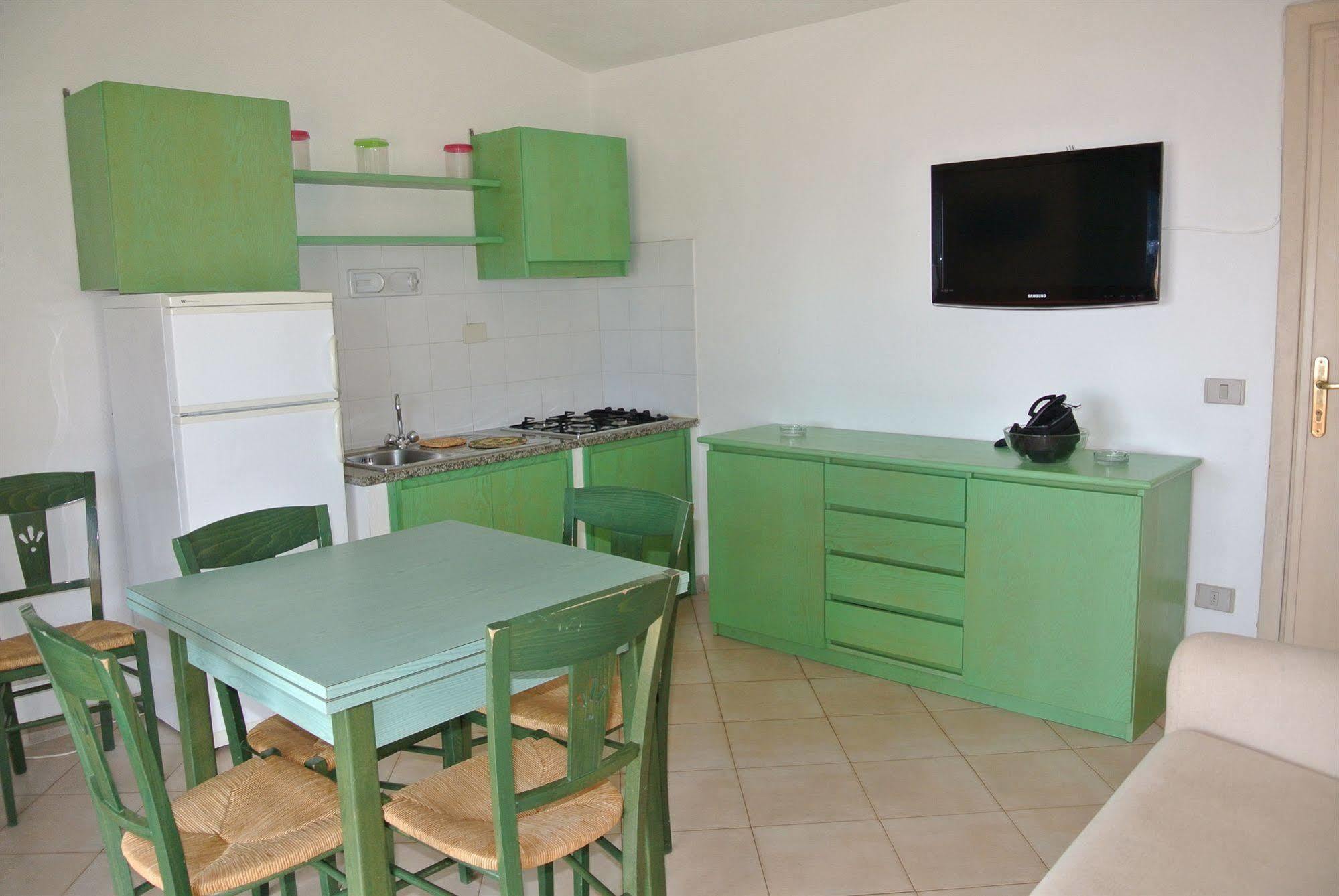 Sardinia Blu Residence ゴルフォ・アランチ エクステリア 写真