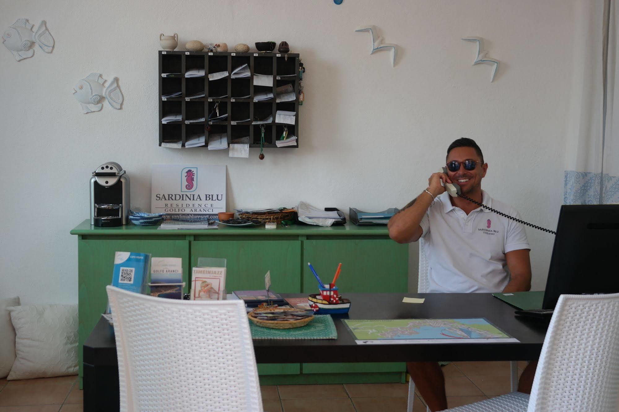 Sardinia Blu Residence ゴルフォ・アランチ エクステリア 写真