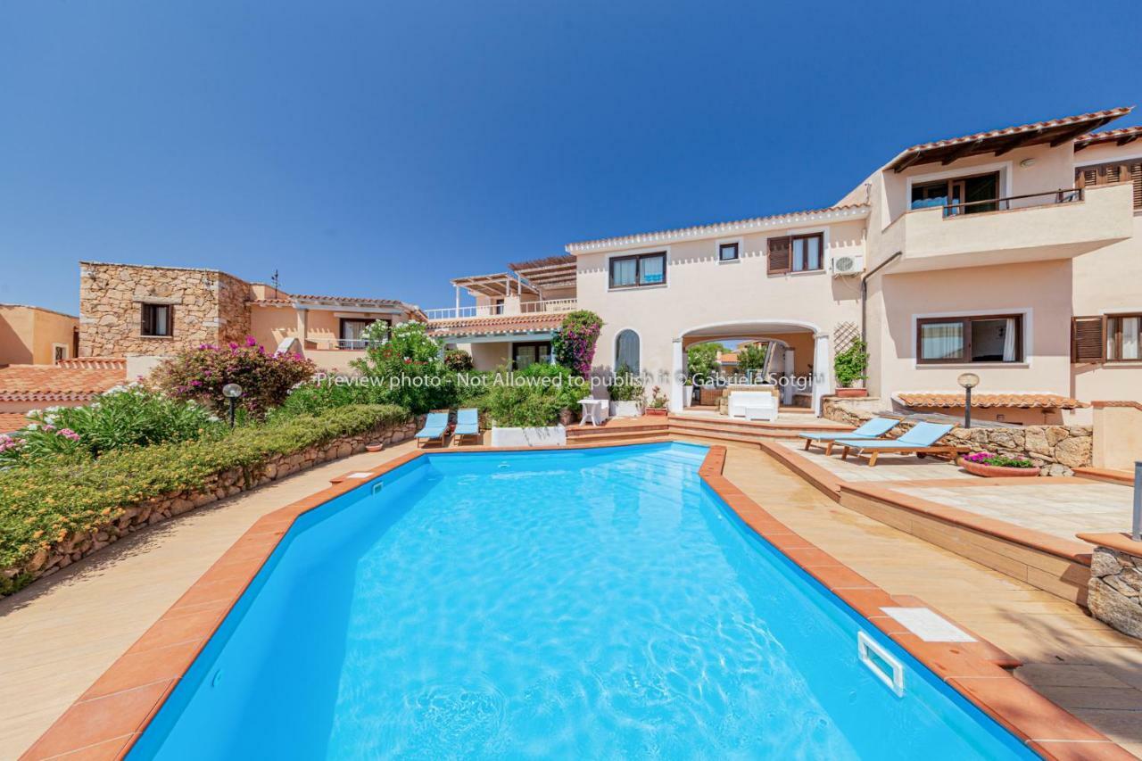 Sardinia Blu Residence ゴルフォ・アランチ エクステリア 写真